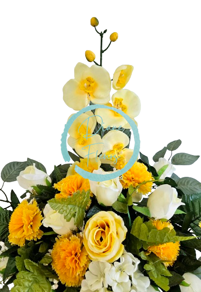 Smútočný aranžmán betonka umelé karafiáty, ruže, hortenzie, orchidea a doplnky 70cm x 50cm x 45cm