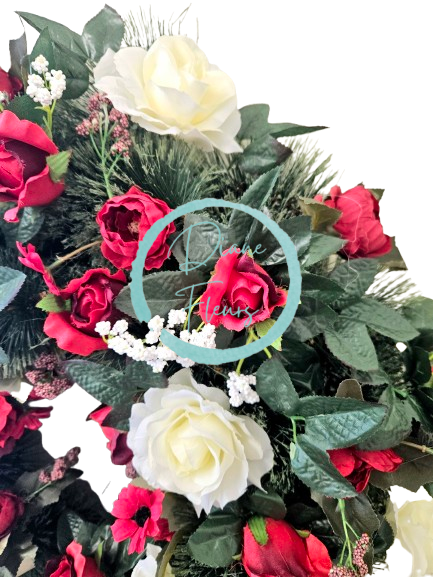 Luxusný smútočný veniec borovicový exclusive ruže a doplnky 65cm