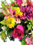 Žalni aranžma umetna dalija, vrtnice, lilije, nageljni in dodatki 55cm x 40cm x 20cm