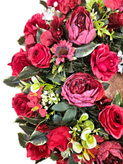 Coroană funerara de pin Exclusiv trandafiri, bujori si accesorii 75cm