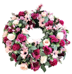 Temetési fenyőkoszorú Exkluzív bazsarózsa, rózsák, krizantém, dáliák, clematis és kiegészítők 80cm