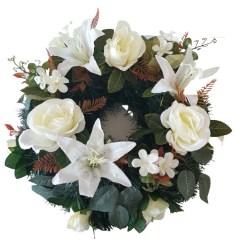 Pogrebni vijenac s umjetnim ružama i ljiljanima i dodaci Ø 50cm kremasta, smeđa, zelena