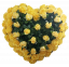 Wianek żałobny "Serce" z róż 65cm x 65cm żółty sztuczny