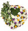 Pogrebni venec Srce vrtnic in z mahovitim srcem 80cm x 80cm umetne