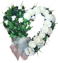 Coroana „Inimă” din trandafiri artificiali si accesorii 70cm x 70cm crem