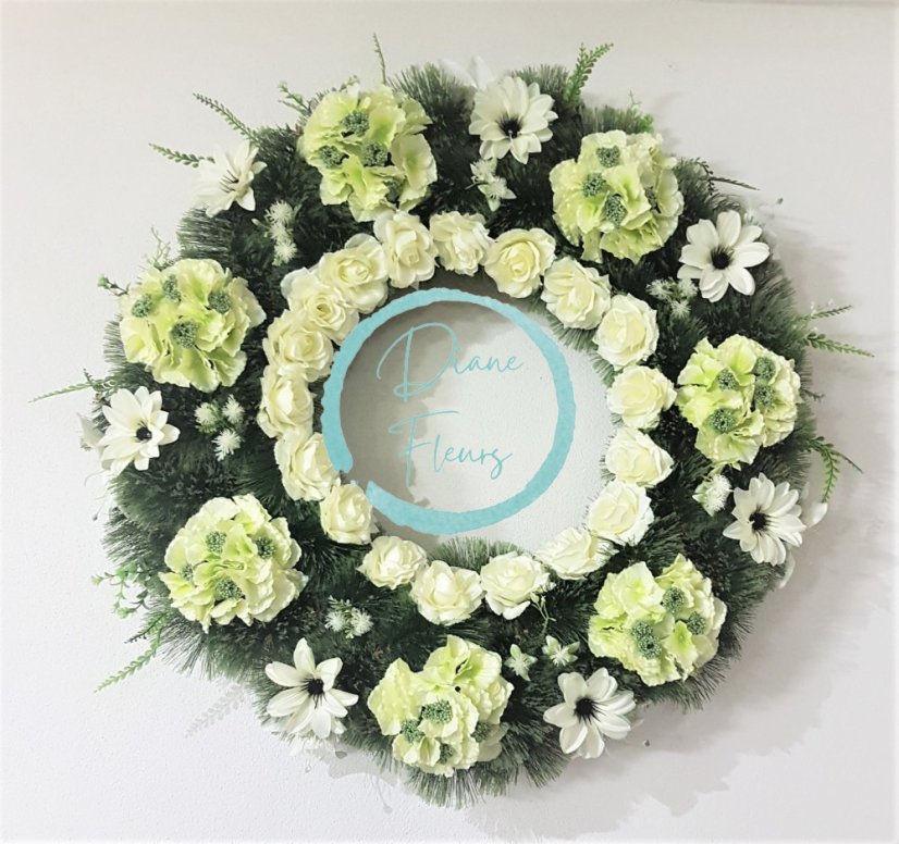 Smútočný borovicový veniec O 80cm Hortenzia & Ruža & Dahlia & Doplnky zelená & krémová umelý