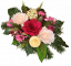 Trauergesteck aus künstliche Rosen, Gänseblümchen und Zubehör 45cm x 28cm x 15cm