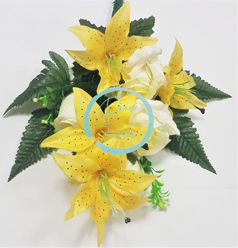 Artificial Roses/Lilies Bouquet "8" Yellow 18,5 inches (47cm)