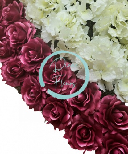 Temetési koszorú "szív" rózsák és hortenzia 80cm x 80cm brodó, krém