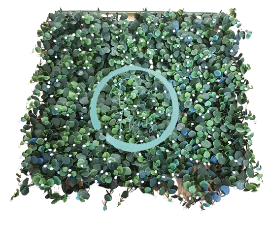 Dekorácia umelý trávnatý koberček eukalyptus s bielymi bobuľami 50cm x 50cm