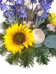 Trauergesteck aus künstliche Sonnenblume, Gänseblümchen, Lavendel und Zubehör 26cm x 22cm x 38cm