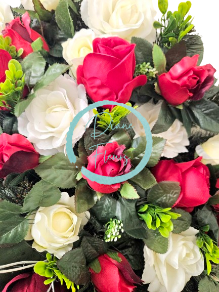 Luxusný umelý veniec Exclusive ruže a doplnky 70cm