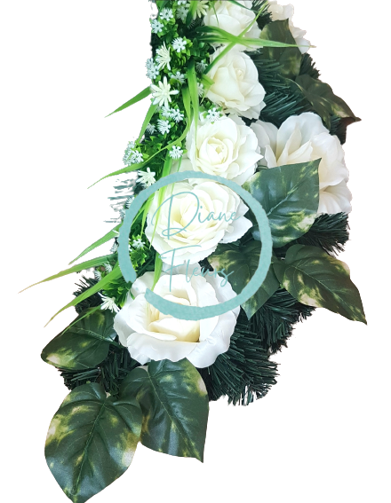 Smútočný veniec "Slza" z umelých ruží a doplnky 85cm x 50cm krémová, zelená
