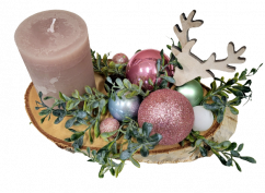 Vánoční kompozice se svíčkou, vánočními koulemi a sobem 22cm x 14cm x 12cm