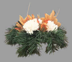 Kompozycja pogrzebowa sztuczne chryzantemy i dodatki 28cm x 16cm
