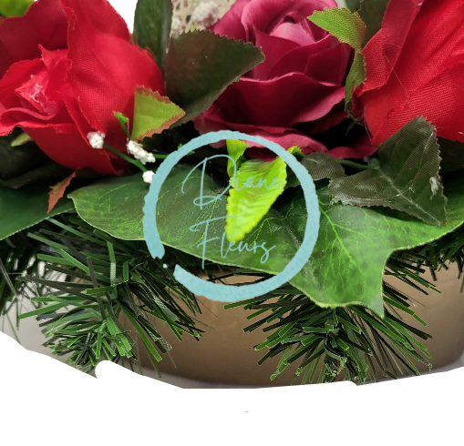 Траурна аранжировка от бетон, ексклузивни изкуствени рози и аксесоари 55см x 28см x 16см AS482