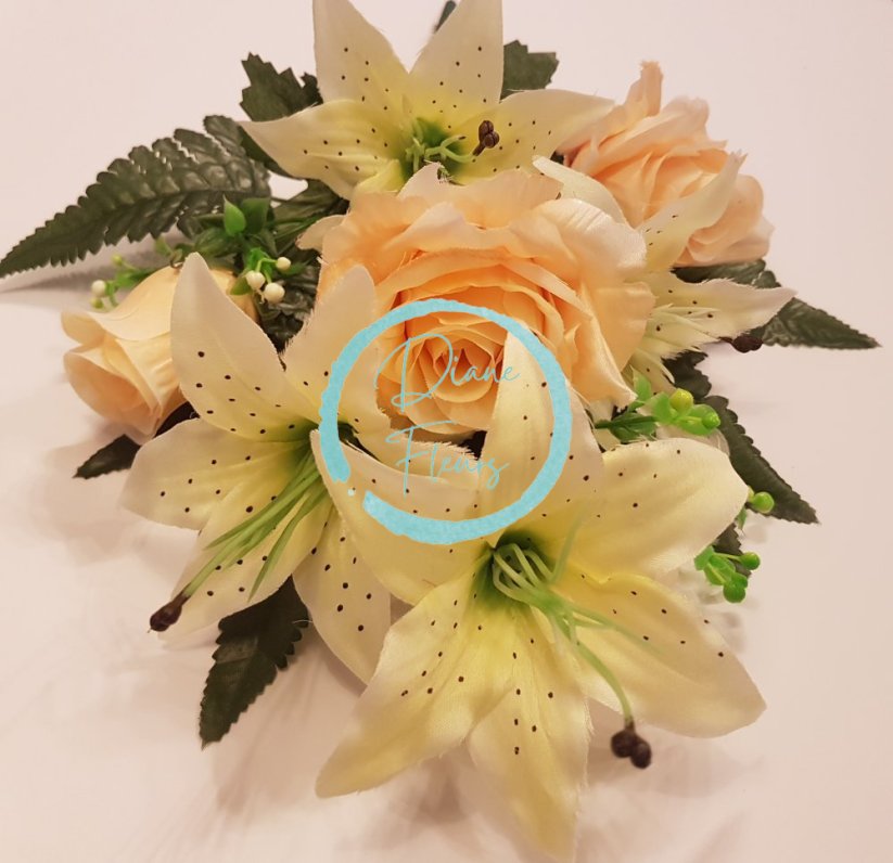 Buchet Trandafiri & Crini "8" Peach & Verde 18,5 inches (47cm) flori artificiale
