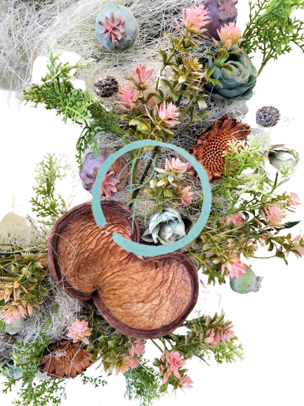 Věnec mix květin a makovičky a doplňky Ø 42cm