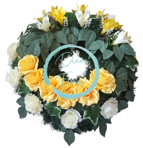Wieniec żałobny krąg ze sztucznymi różami, liliami i dodatkami 60cm kremowy, żółty