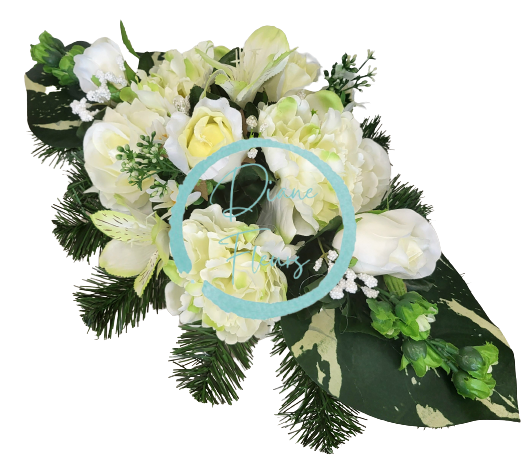 Aranžmán betonka umelé ruže, peonie pivonie, alstromeria a doplnky 58cm x 30cm x 22cm