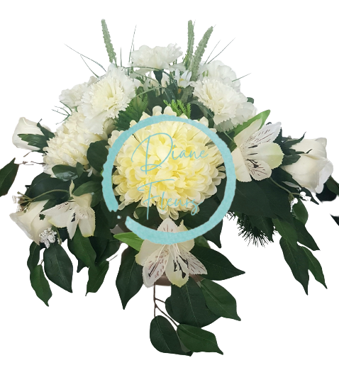 Smútočný aranžmán betonka exclusive umelá chryzantéma, ruža, karafiát, alstroméria a doplnky Ø 45cm x 35cm