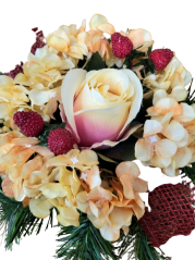 Kompozycja żałobna sztuczna róża, hortensja, maliny i akcesoria 22cm x 15cm