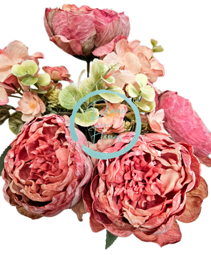 Изкуствен букет от божури, хортензии и аксесоари 42 см розово, червено