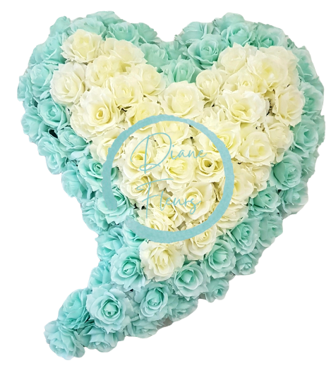 Wianek żałobny "Serce" wygięty ze sztucznych róż 65cm x 70cm turkusowo-kremowy