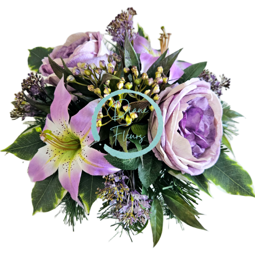 Aranjament decorativ din flori artificiale, bujori, crini și accesorii 30cm x 20cm AS1079