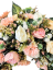Luxusný smútočný veniec borovicový exclusive peonie pivonky, gerbery a doplnky Ø 100cm
