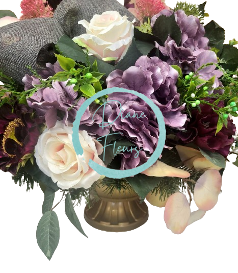 Kompozycja żałobna exclusive sztuczne róże, hortensje, oset i akcesoria 70cm x 50cm x 60cm