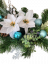 Žalobni aranžman umjetna božićna zvijezda, bobice, božićne kuglice i dodaci 60cm x 25cm x 18cm