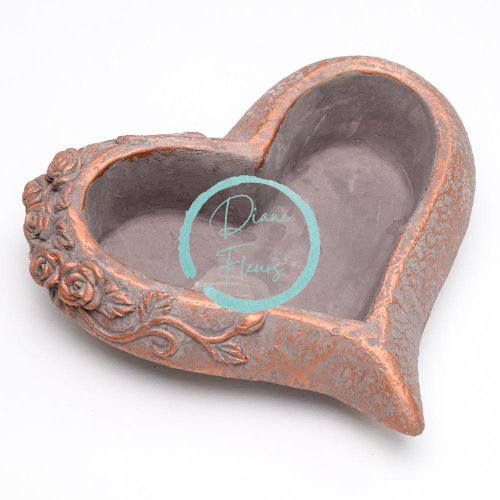 Ghiveci din ceramică inima cu ornament de trandafir 21,5cm x 19,5cm x 7cm