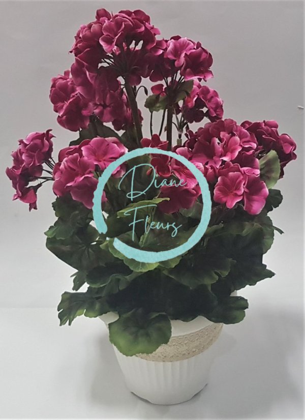 Umelý Muškát Pelargónia v črepníku O 25cm x výška 49cm tm. ružová záťažový aranžmán