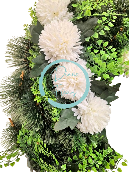 Luxusný smútočný veniec borovicový exclusive chryzantémy a doplnky 65cm