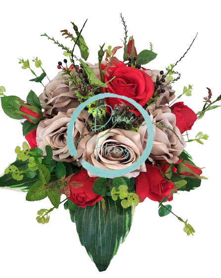 Vázaná kytice Exclusive růže, eukalyptus a doplňky 50cm umělá