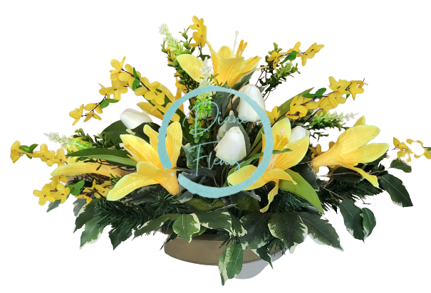 Kompozycja pogrzebowa ekskluzywna sztuczne lilie, tulipany, złoty deszcz i dodatki 60cm x 30cm x 34cm