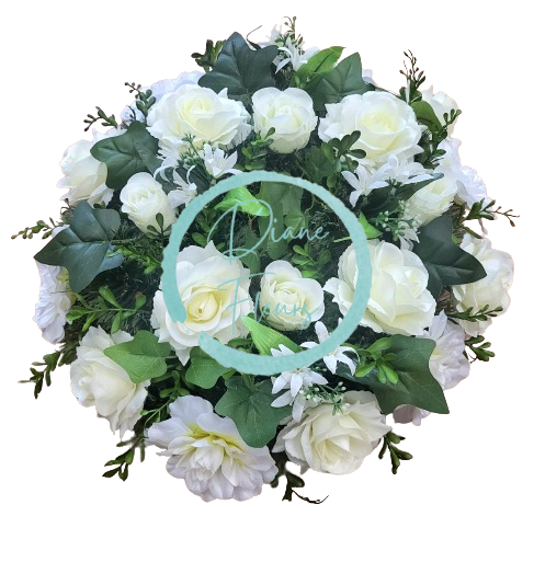 Smútočný veniec borovicový Ruže, Dálie a Doplnky Ø 45cm