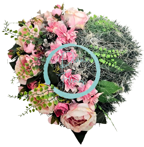 Smuteční věnec "Srdce" umělé pivoňky, ranunculus, eukalyptus a doplňky 40cm x 40cm AS938