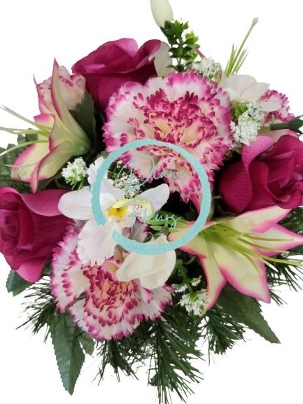 Smútočný aranžmán betonka umelé karafiáty, ruže, orchidey, ľalie a doplnky Ø 30cm x 20cm