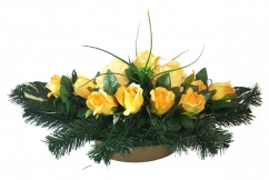 Krásný smuteční aranžmán betonka umělé růže a doplňky 53cm x 27cm x 23cm žlutá