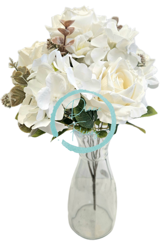 Изкуствен букет от рози, хортензии и аксесоари х9 44 см кремави