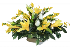 Díszített betontál fenyőből mesterséges liliomok, tulipánok, aranyeső virág és kiegészítők 60cm x 30cm x 34cm