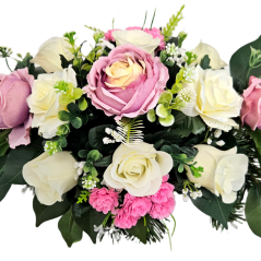 Aranjament pentru cimitir de trandafiri, bujori si accesorii 58cm x 28cm x 22cm AS1091