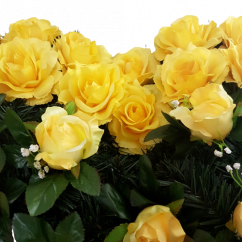 Temetési koszorú "szív" rózsák 65cm x 65cm sárga