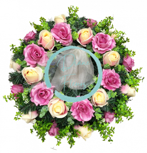 Smútočný veniec "kruh" umelé ruže a doplnky Ø 55cm
