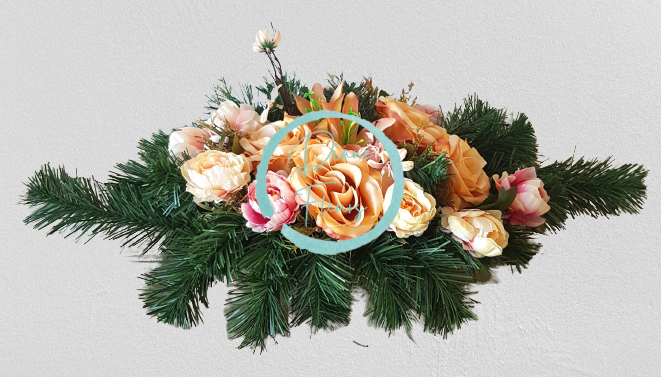 Aranjament bujori artificiali, trandafiri, crini şi accesorii 60cm x 25cm x 18cm