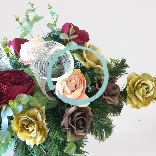 Exclusive Aranjament bujori artificiali şi accesorii 80cm x 40cm x 40cm