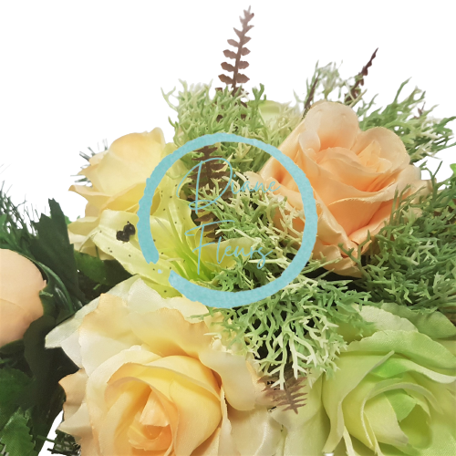 Изкуствен бетонен аранжировка Рози и аксесоари 50см x 25см x 20см AS142