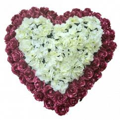 Coroana funerara „Inimă” din trandafiri si hortensii 80cm x 80cm burgundia, crem flori artificiale